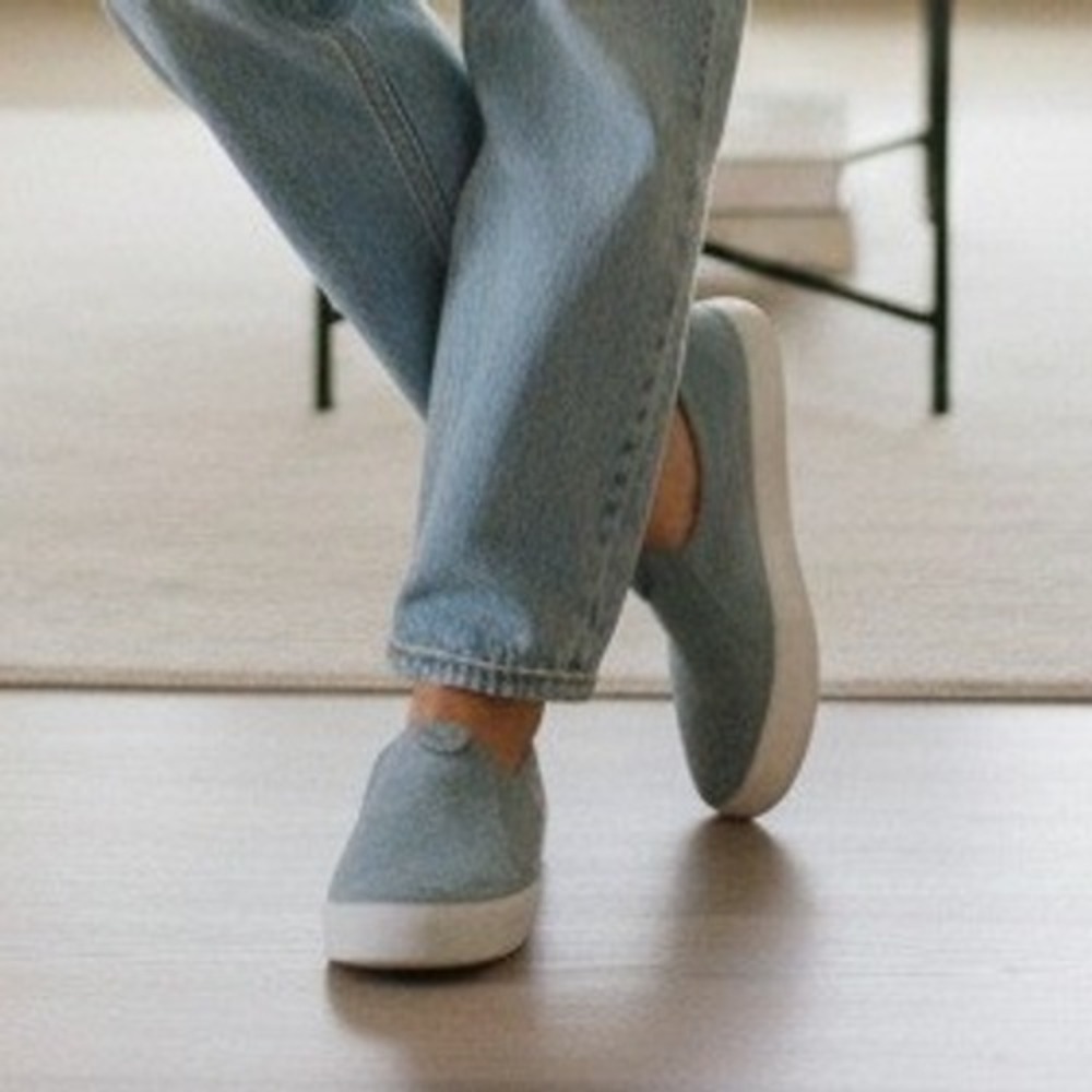 ECCO Soft 7 Slip On Perforated Leather Sneakers Light Blue - Size 41